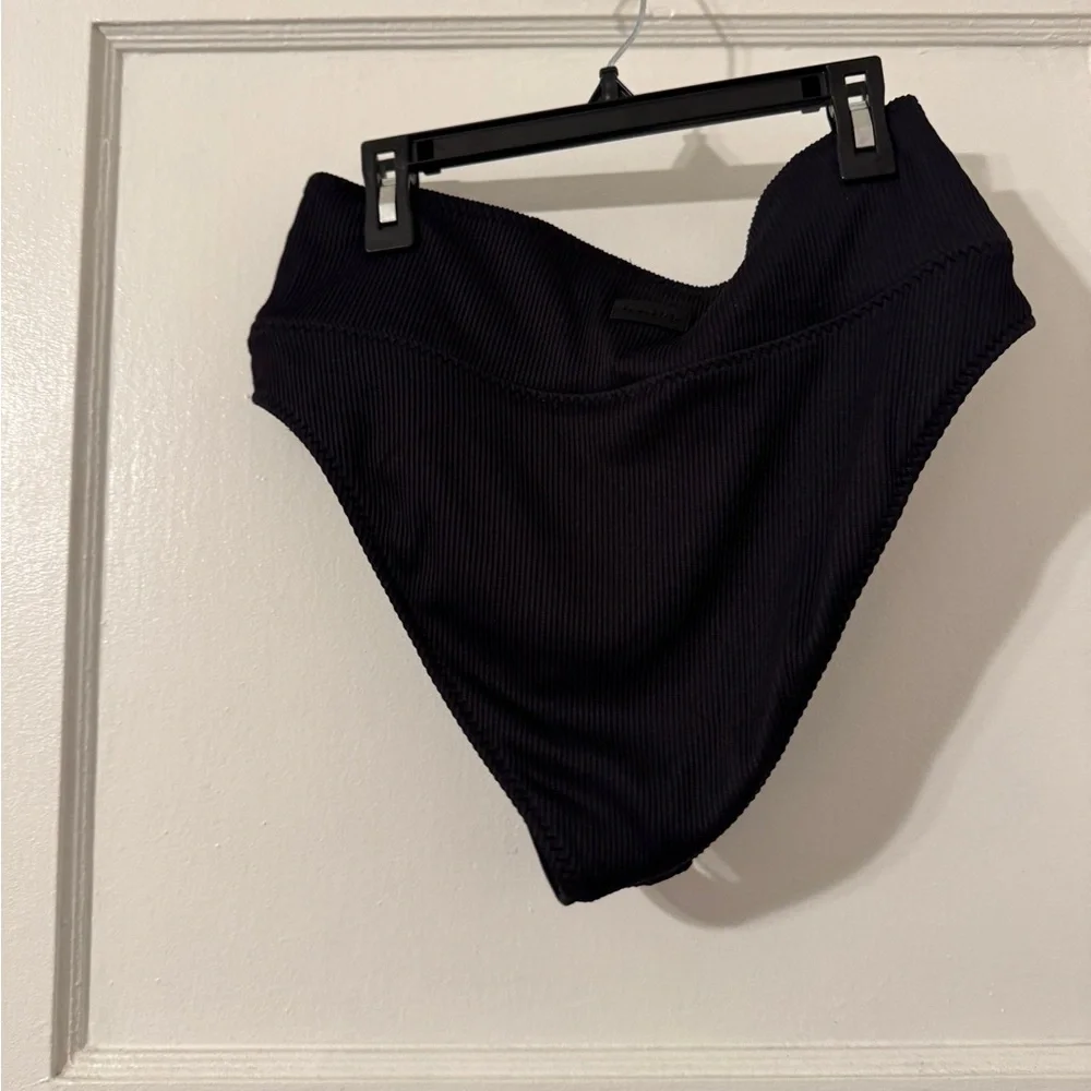 Fabletics High-Waisted Crossover Shaping Swim Bottom Sz large - Picture 7 of 7